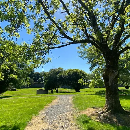 2 Bed Courtyard At Rockfield House In Meath - Short Term Let Apartament