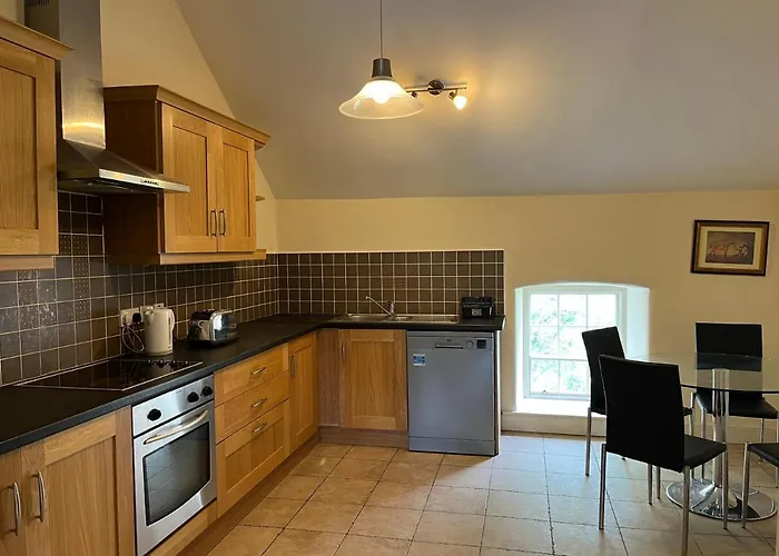 2 Bed Courtyard At Rockfield House In Meath - Short Term Let 아파트 켈스