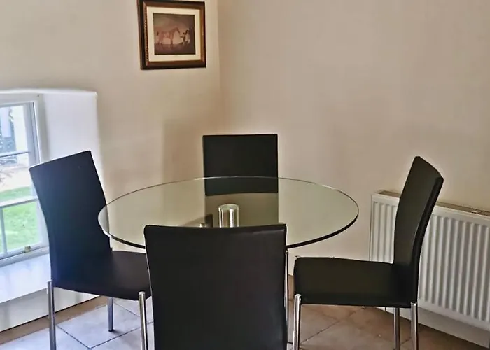 Lägenhet 2 Bed Courtyard At Rockfield House In Meath - Short Term Let